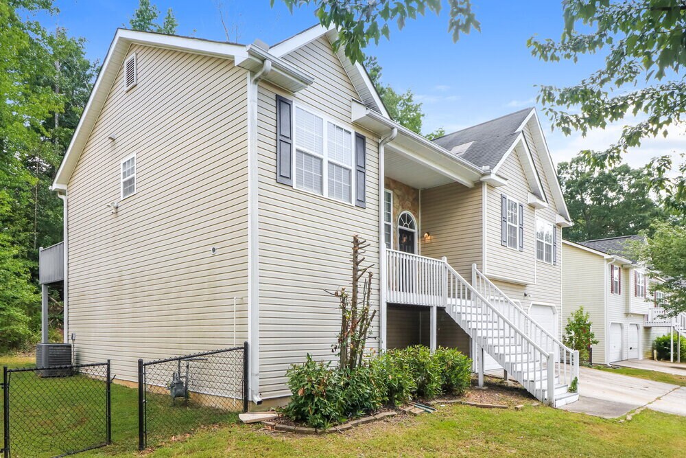 Building Photo - 7817 Cambridge Dr