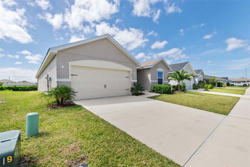 Building Photo - 529 Vittorio Dr
