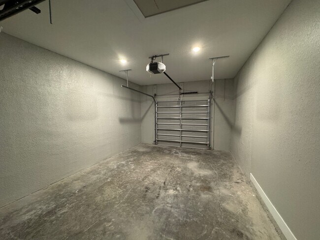 Building Photo - 2022 Dorion St