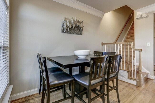 Building Photo - BEAUTIFUL 4 LEVEL TOWNHOME IN GERMANTOWN. 4 BEDROOM, 4.5 BATHS