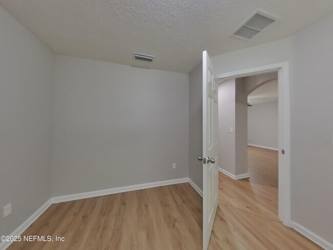 Building Photo - 78611 Rock Ct