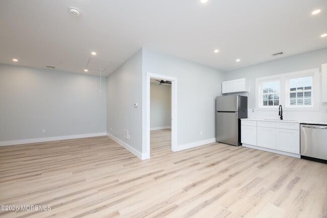 Building Photo - 243 Virginia Ave