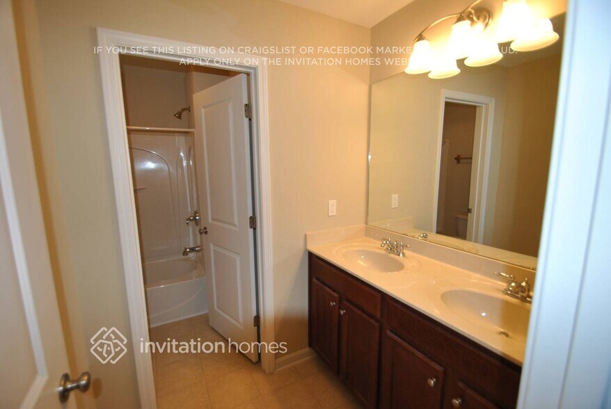 Building Photo - 3646 Bridge Walk Dr