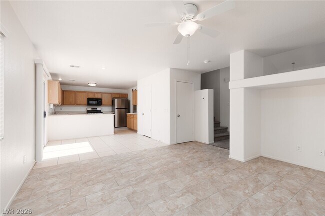 Building Photo - 6042 Highland Gardens Dr