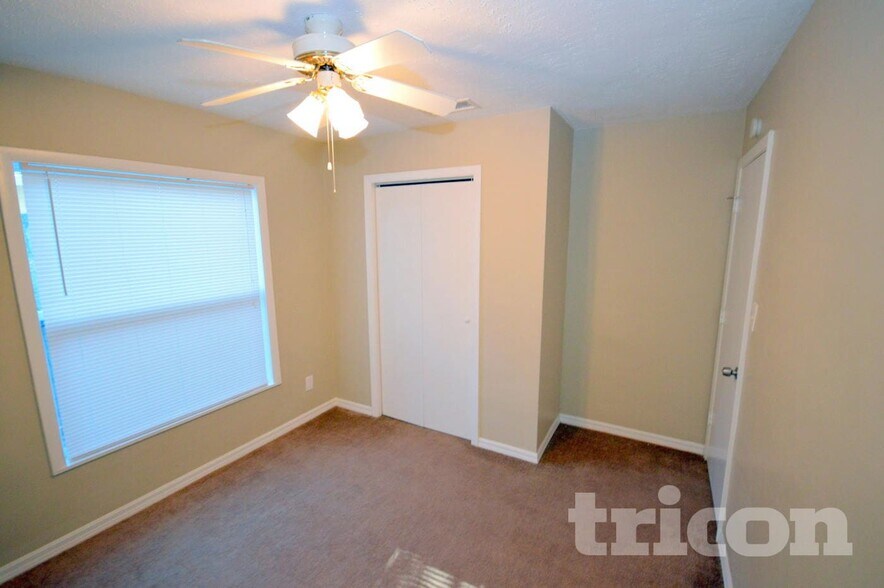 Building Photo - 7707 Silver Oak Ln