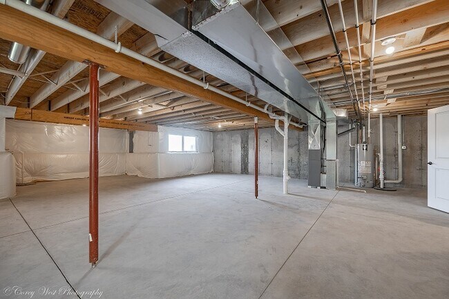 Building Photo - 2217 Concord Dr