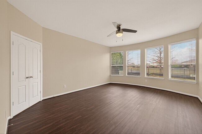 Building Photo - 24410 N Tide Bay Cir