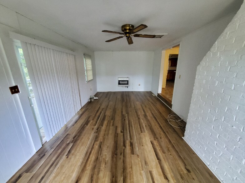 Building Photo - 216 Gold Field Rd NE