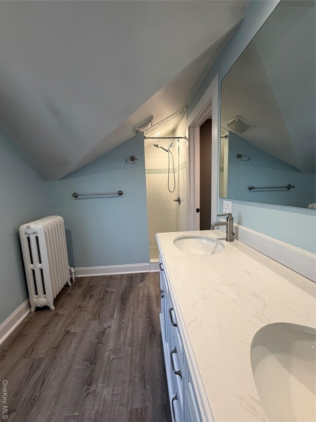 Building Photo - 43 James St