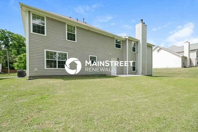 Building Photo - 4 Bedroom Pet-Friendly Home in Ellenwood, GA with Main Street Renewal