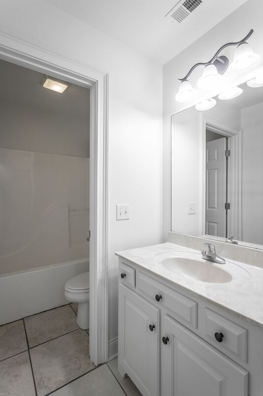 Building Photo - 7500 Noah Reid Rd