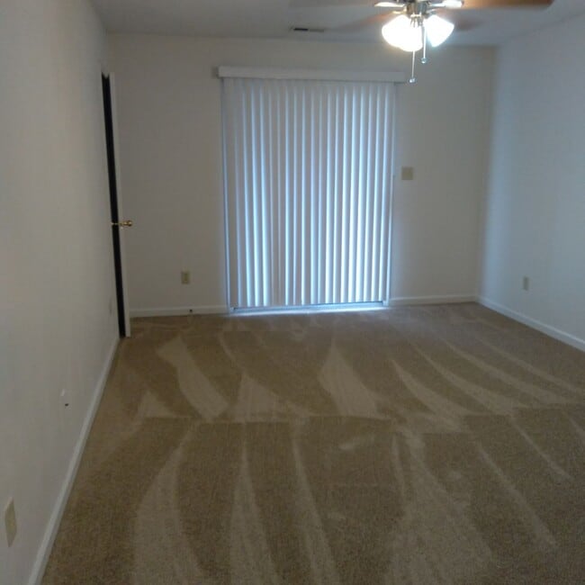 Building Photo - 26 Mustang Ct