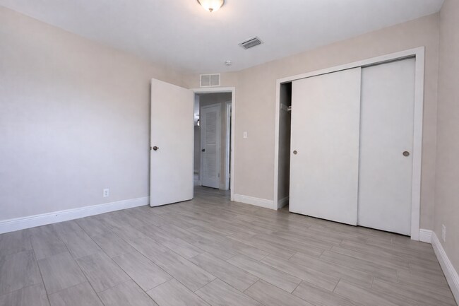 Building Photo - 5451/5453 ELEVENTH AVE