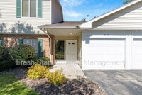 Building Photo - 3143 Windcrest Dr NE