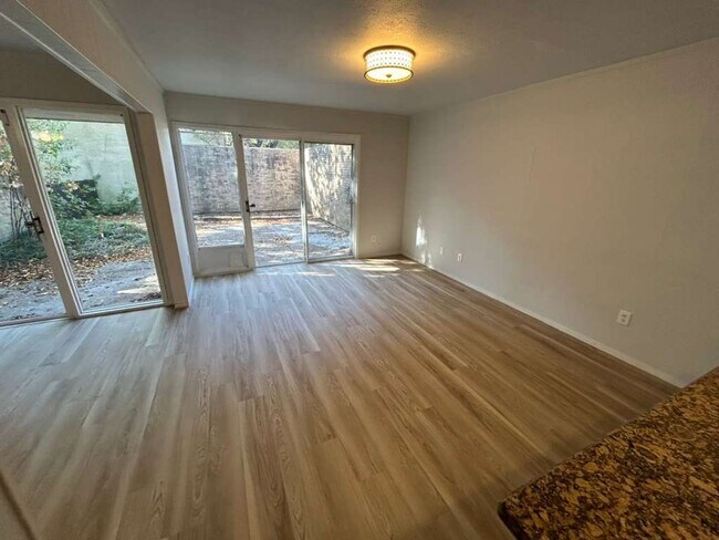 Building Photo - 1817 Pueblo Pl