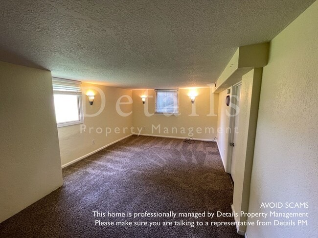 Building Photo - ** Application Pending** Charming 2BR, 1BA house With Loft & Office