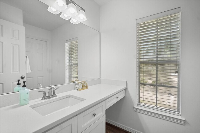 Building Photo - 23302 Knight Hollow Ct