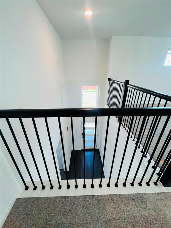 Building Photo - 15220 Holloway Dr
