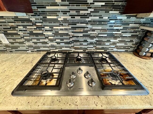 Building Photo - 9303 Bent Spur Ln