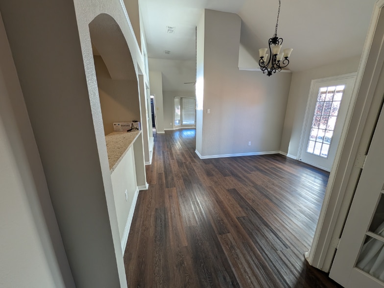 Building Photo - 1324 Kittery Dr