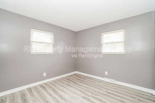 Building Photo - 1422 Weldon Ave
