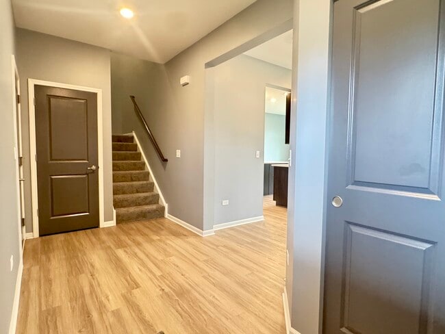 Building Photo - 15030 W Cyrus Dr