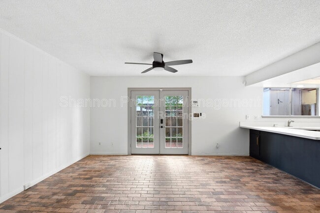 Building Photo - 2275 Triway Ln