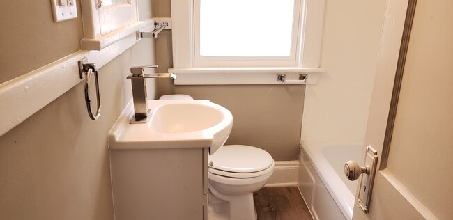 Building Photo - 2119 Waterbury Rd