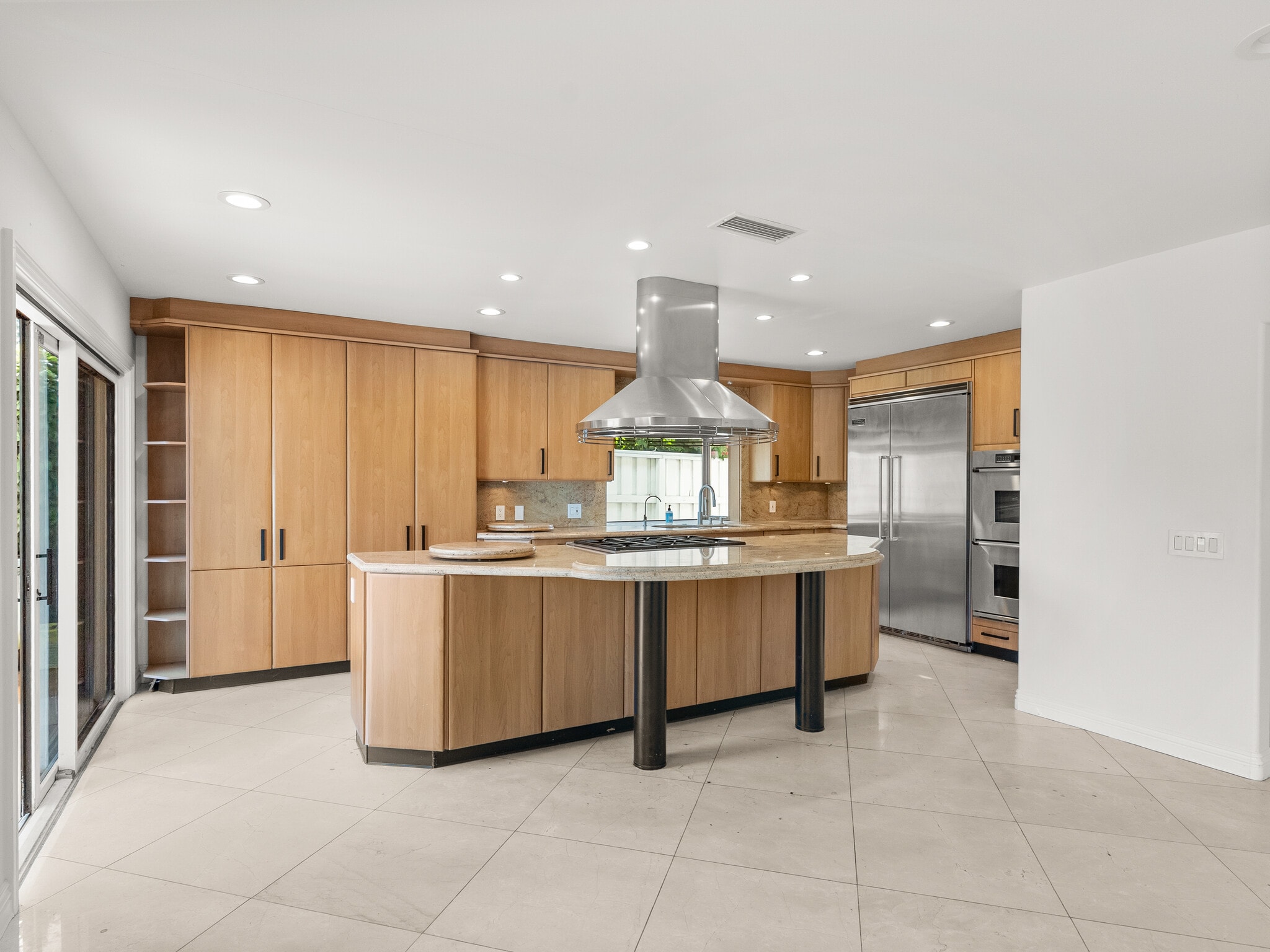 Building Photo - 9606 Arby Dr