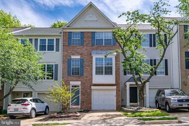 Building Photo - 45527 Grand Central Sq