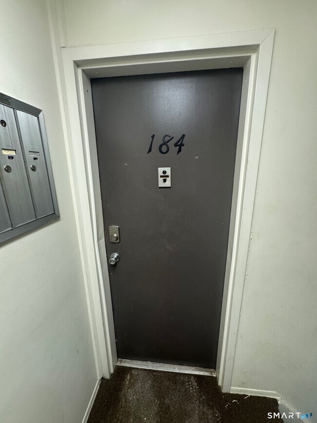 Building Photo - 184 Burgundy Hill Ln