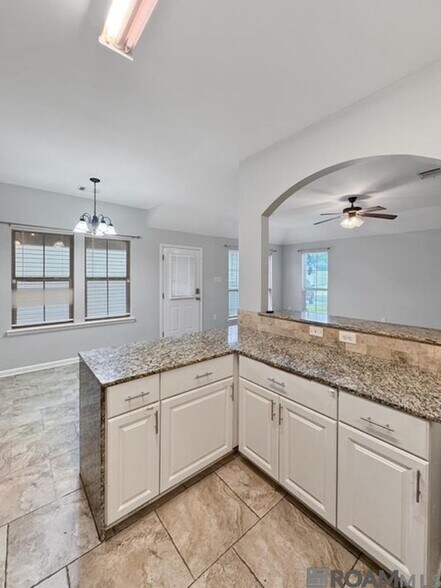 Building Photo - 923 Sedona Pines Dr