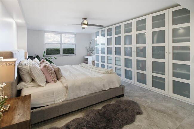 Building Photo - 1625 SE 10th Ave