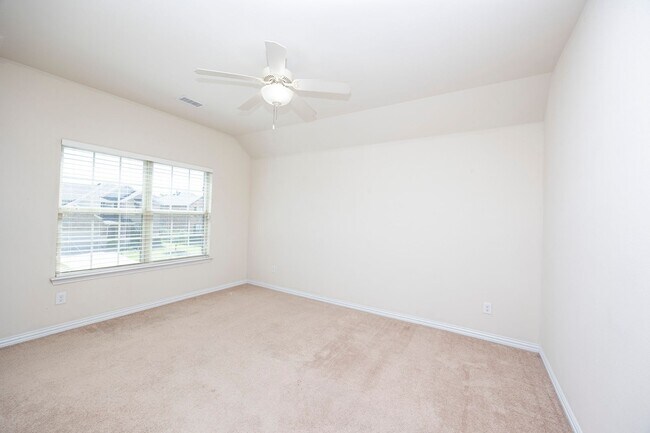 Building Photo - Elegant 5-Bedroom Home in Frisco ISD with ...