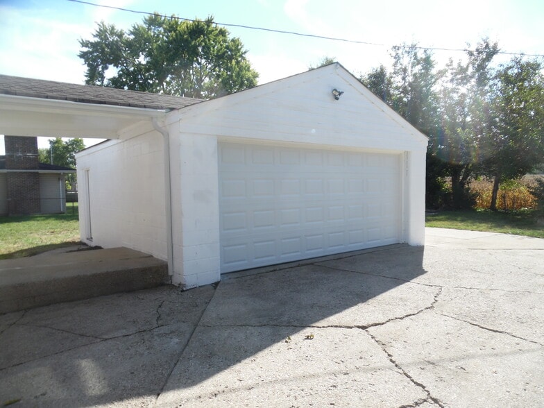 Building Photo - 1573 Biscayne Dr