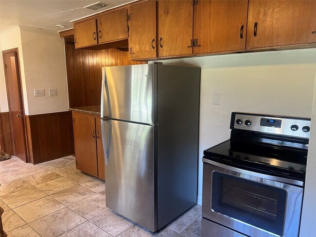 Building Photo - 3715 Latma Dr