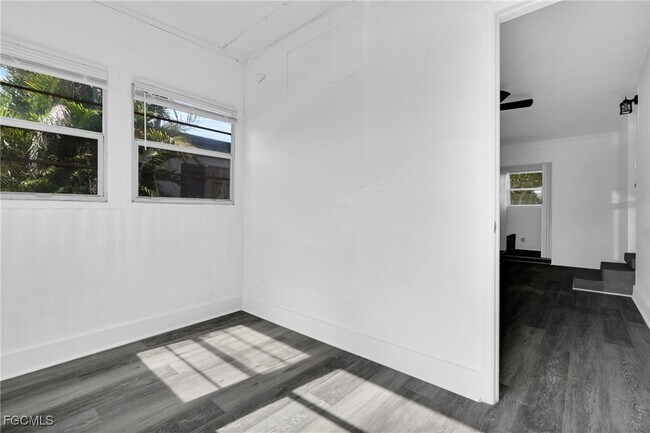 Building Photo - 3847 Maxine St