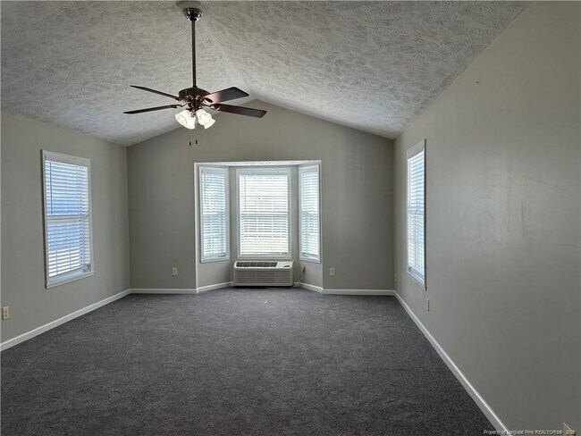 Building Photo - 6413 Brookshire St