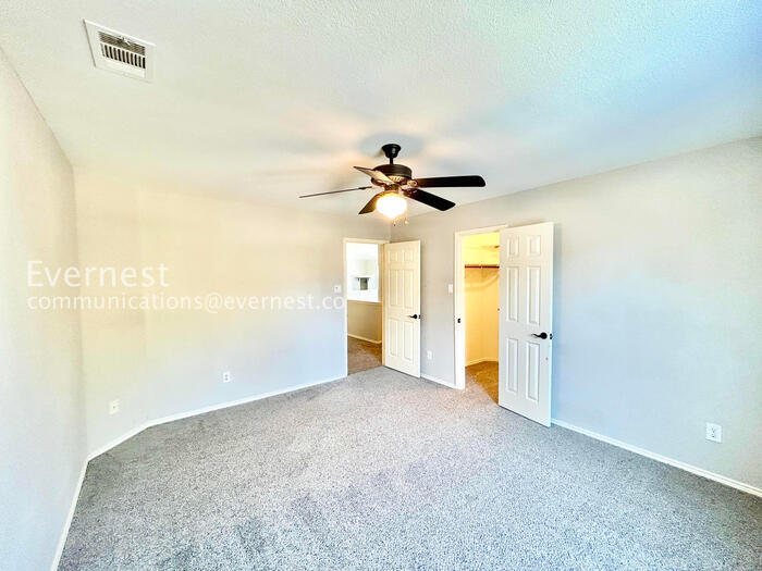 Building Photo - 6 Altman Ct