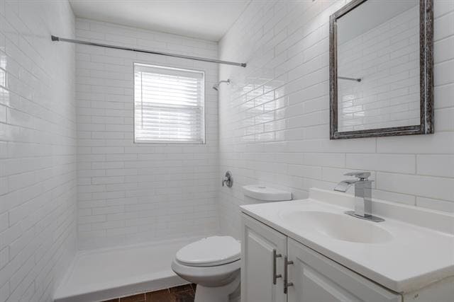 Building Photo - 2824 Lockhart Ave