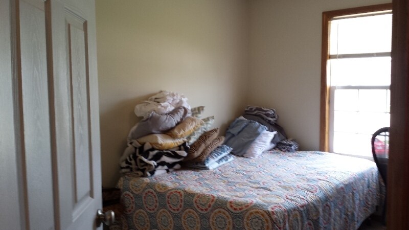 Building Photo - 1623 SW Shelby Dr