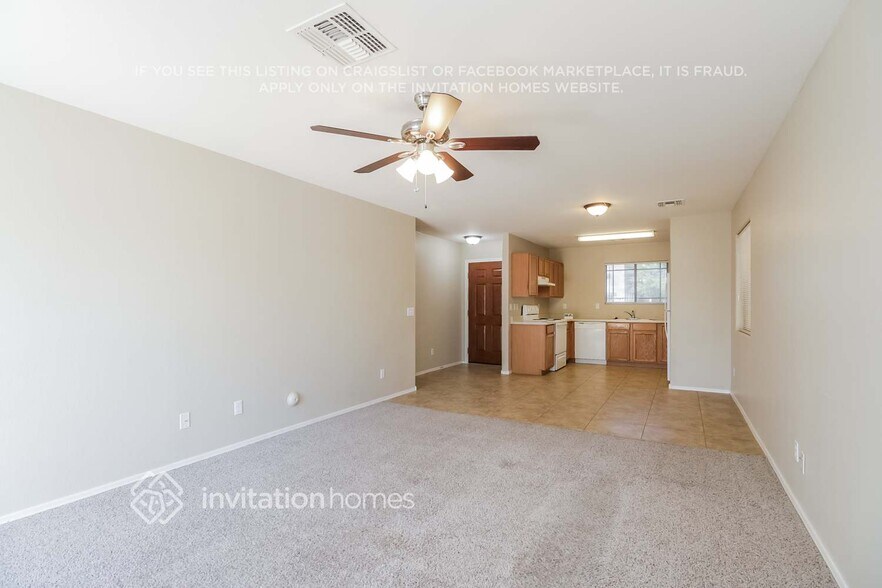 Building Photo - 1715 E Desert Moon Trail