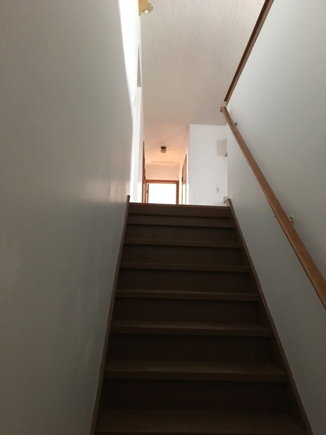Building Photo - 525 E 47th St