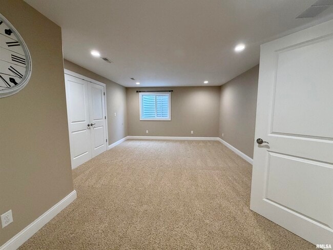 Building Photo - 1805 Blue Stone Dr