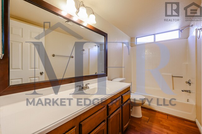 Building Photo - 3Bed/2 Bath House at 59th Ave/Union Hills!...