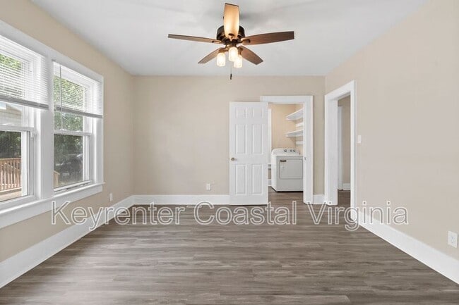 Building Photo - 2828 Tidewater Dr
