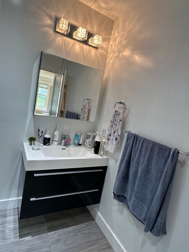 Building Photo - Charming Remodeled Home in Prime Excelsior...