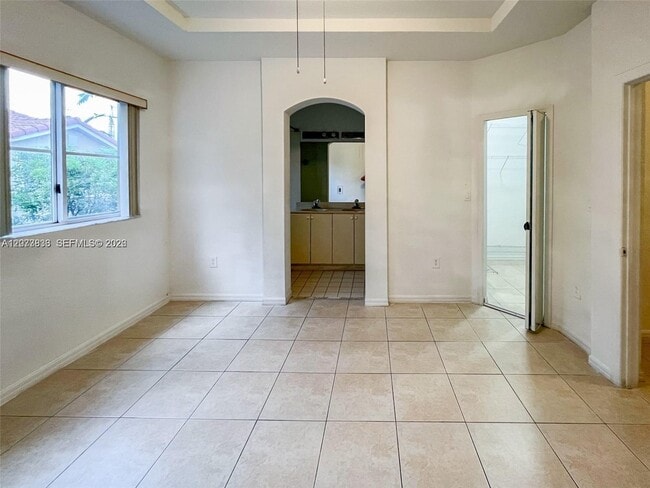 Building Photo - 8245 NW 108th Ave