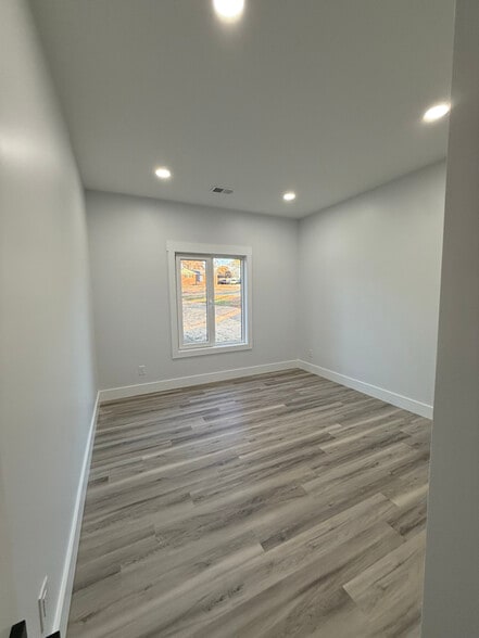 Building Photo - 137 McBeth Rd