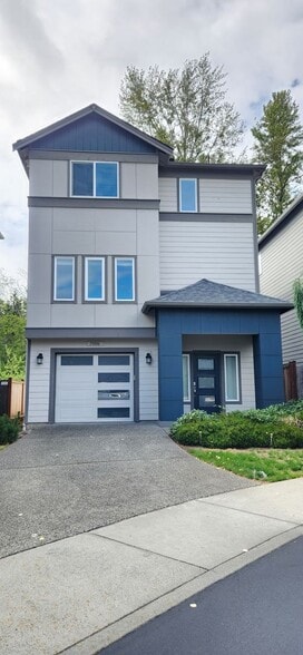 Building Photo - 13006 21st Dr W